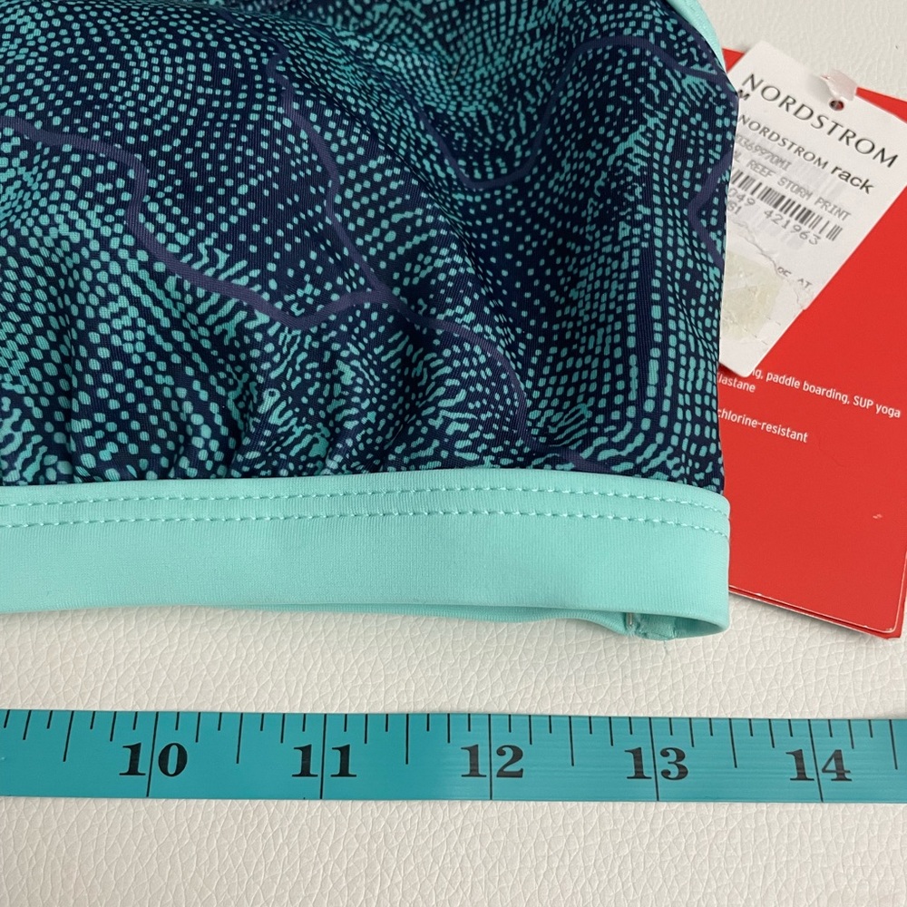 NWT Zella performance swim top - Picture 10 of 11